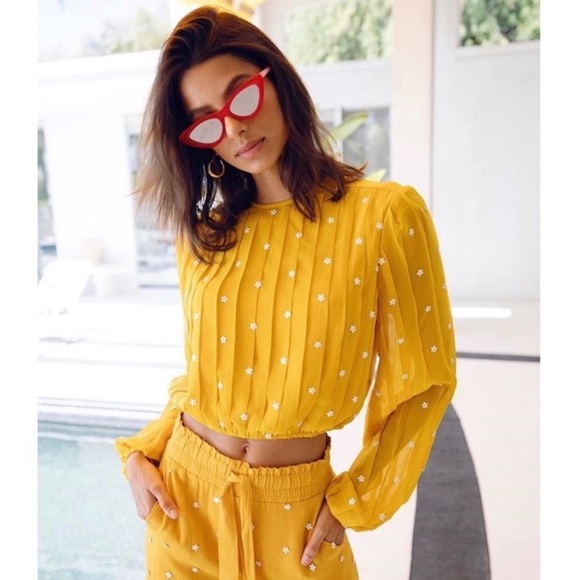 Beach Riot Tops - NEW Beach Riot Maddy Yellow Daisy Blouse Top